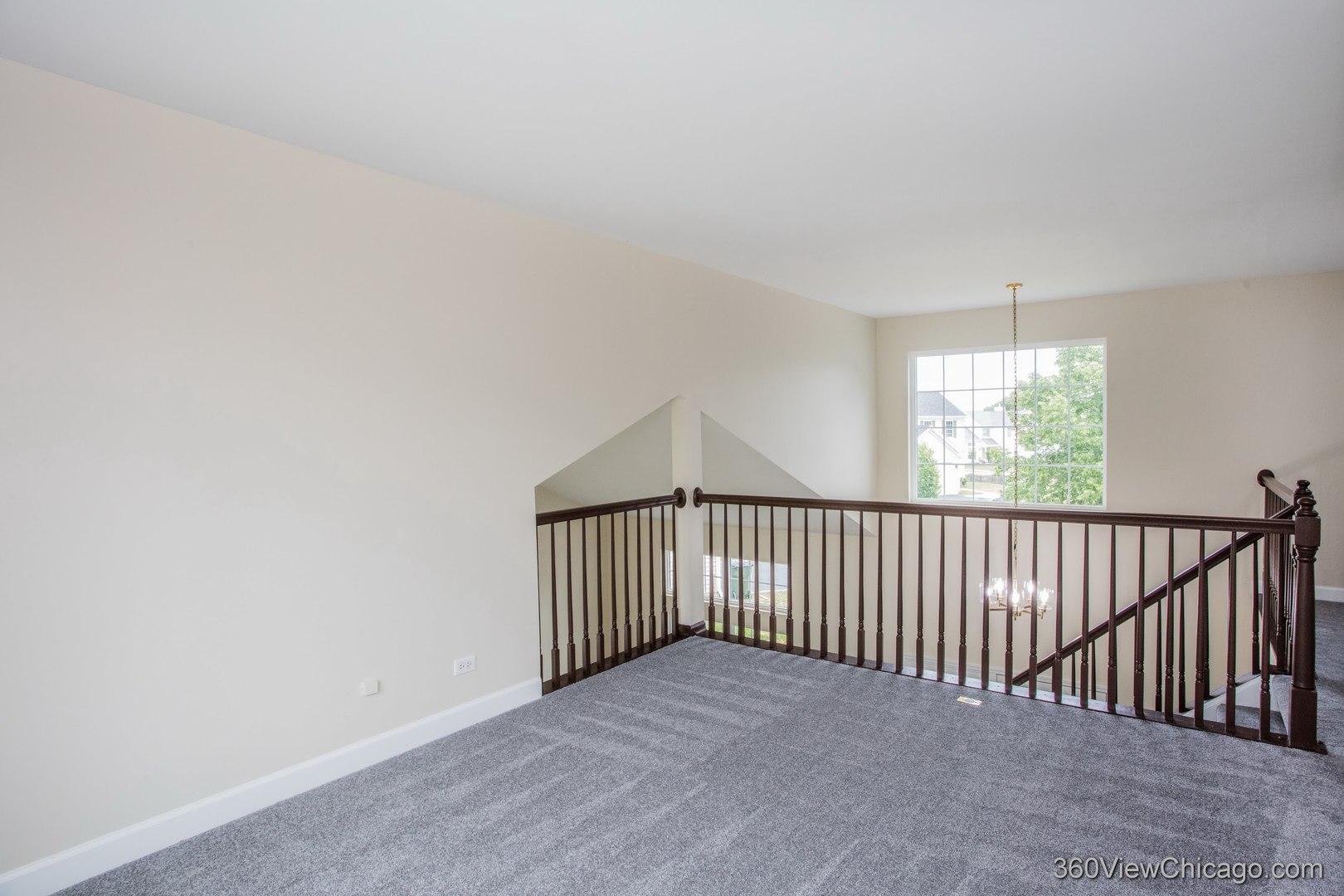 305 West Applegate Court Round Lake, IL 60073 - Photo 14 of 32