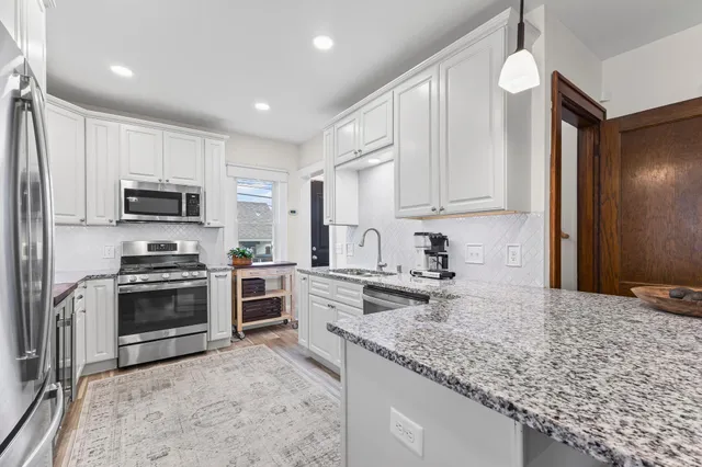 $415,000 | 1470 Sherburne Avenue, St. Paul, MN 55104