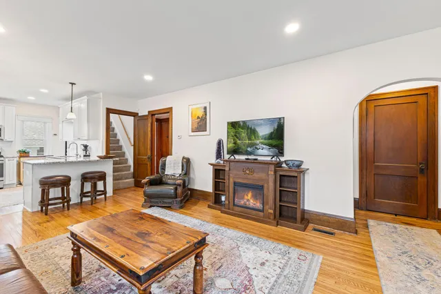 $415,000 | 1470 Sherburne Avenue, St. Paul, MN 55104