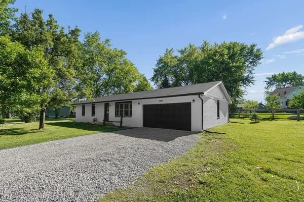 $340,000 | 2055 Cherokee Drive, London, OH 43140