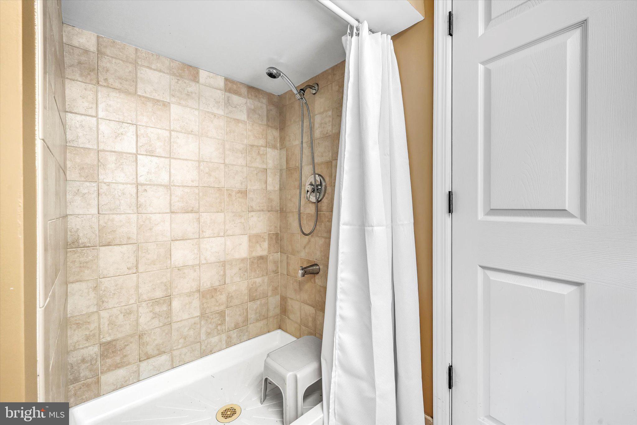 125 Beechtree Drive Broomall, PA 19008 - Photo 28 of 41