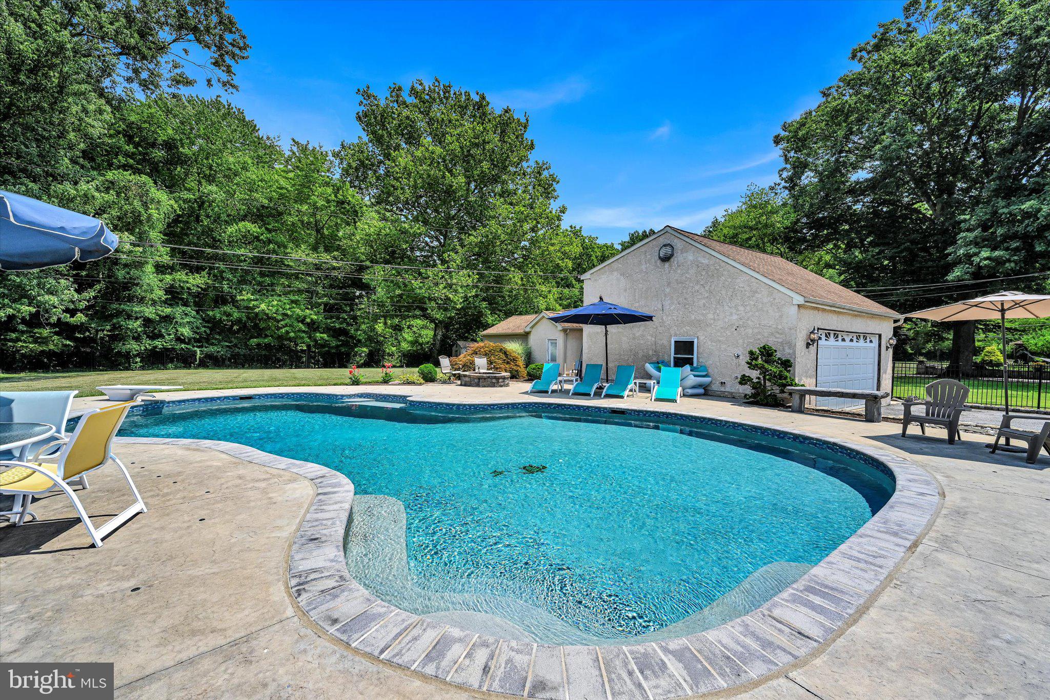 125 Beechtree Drive Broomall, PA 19008 - Photo 32 of 41