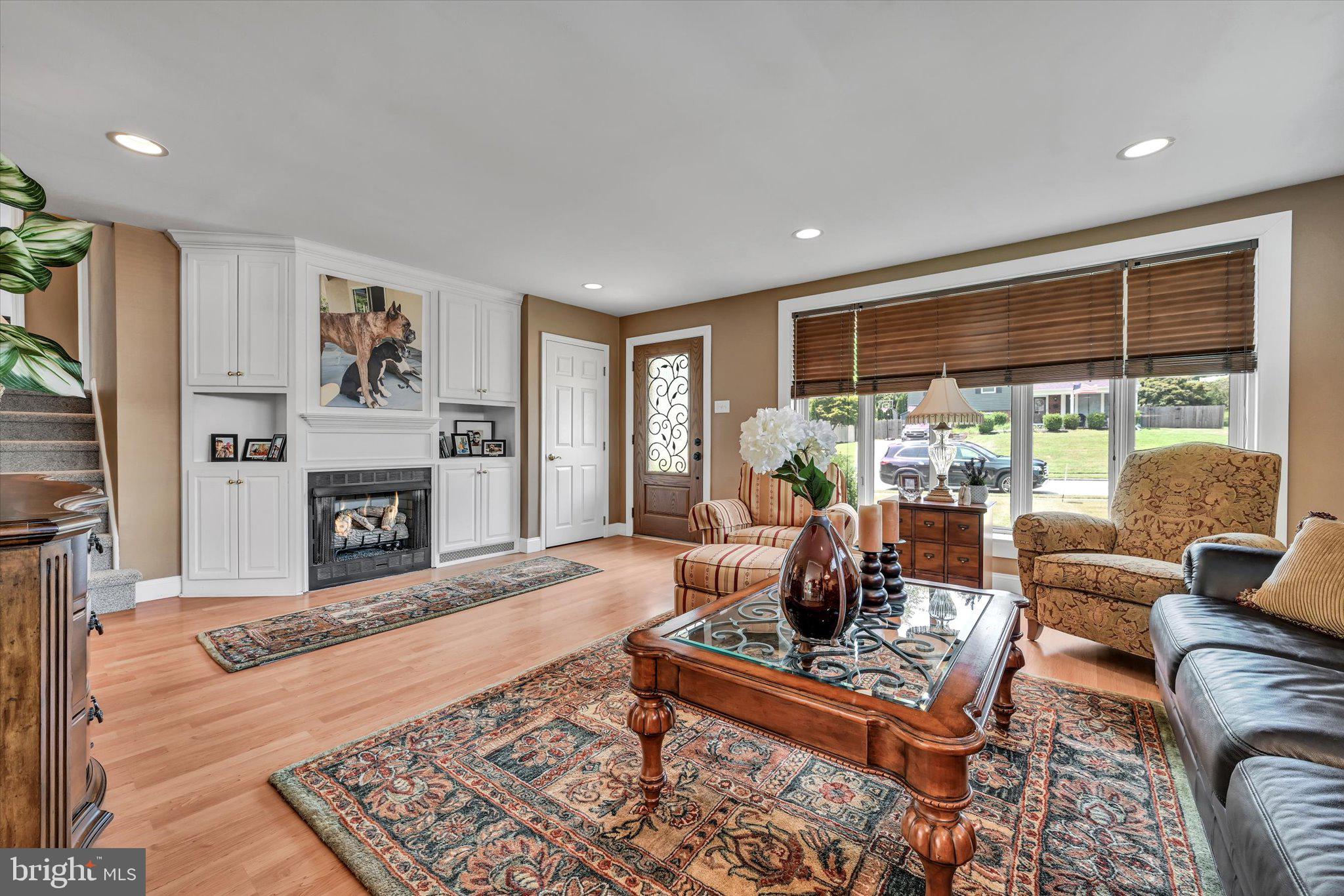 125 Beechtree Drive Broomall, PA 19008 - Photo 4 of 41