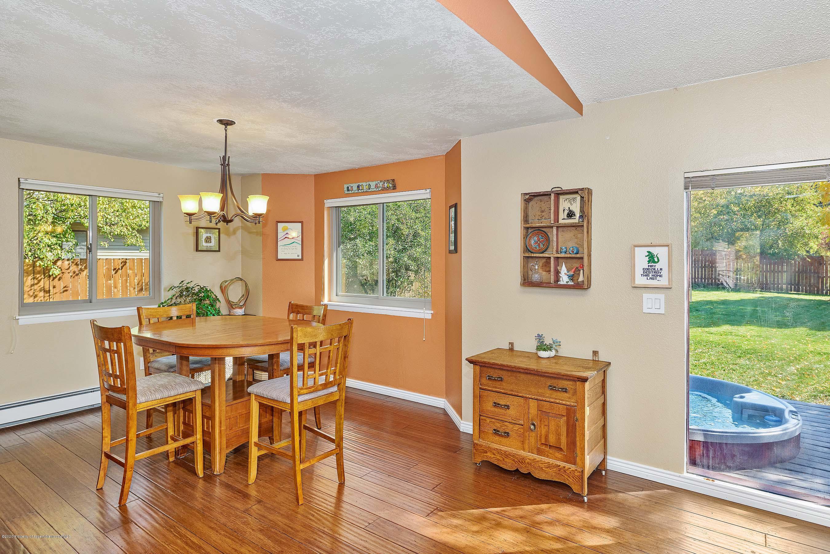 695 Surrey Road Carbondale, CO 81623 - Photo 4 of 20 Dining