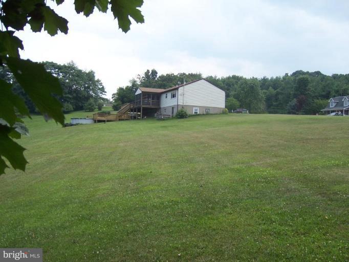 1184 Stone Road Westminster, MD 21158 - Photo 3 of 18 Exterior (Rear)