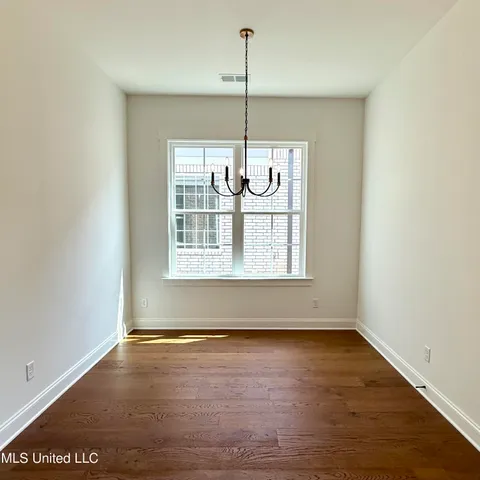 $362,900 | 607 Sunflower Street, Nesbit, MS 38651