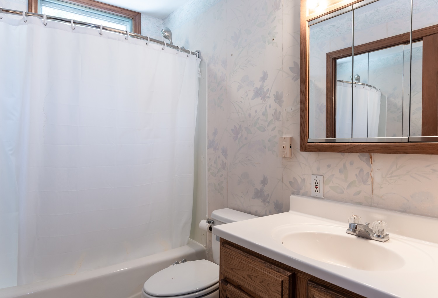 114 Farmer Road Hooksett, NH 03106 - Photo 5 of 5