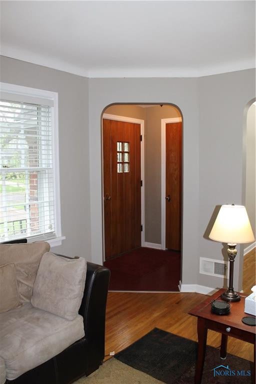 3528 Harley Road Toledo, OH 43606 - Photo 3 of 17 Gallery Image 3