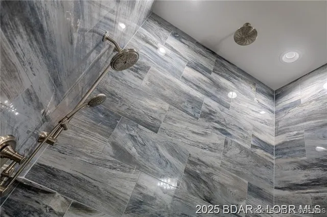 $890,000 | 327 Big Cedar Drive, Camdenton, MO 65020