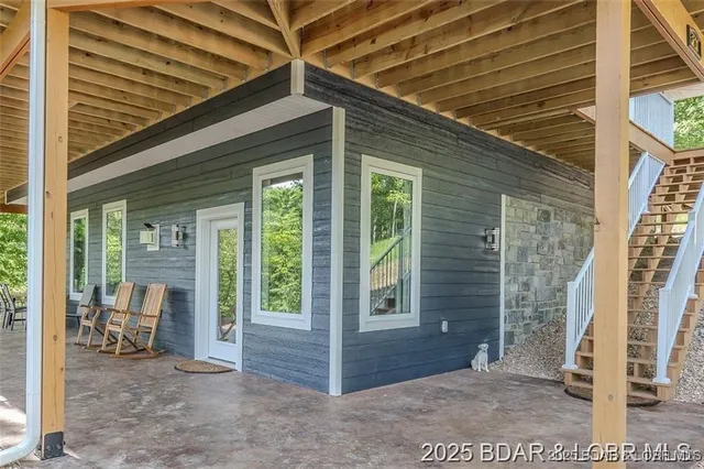 $890,000 | 327 Big Cedar Drive, Camdenton, MO 65020