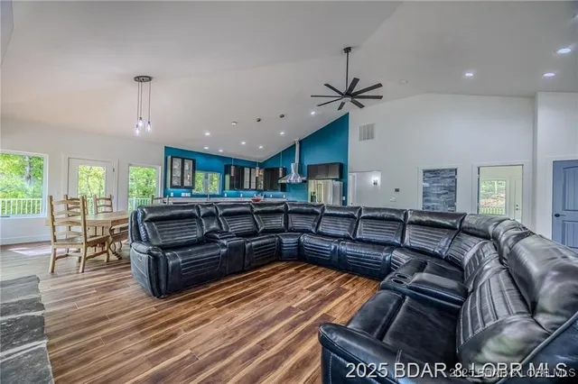 $890,000 | 327 Big Cedar Drive, Camdenton, MO 65020