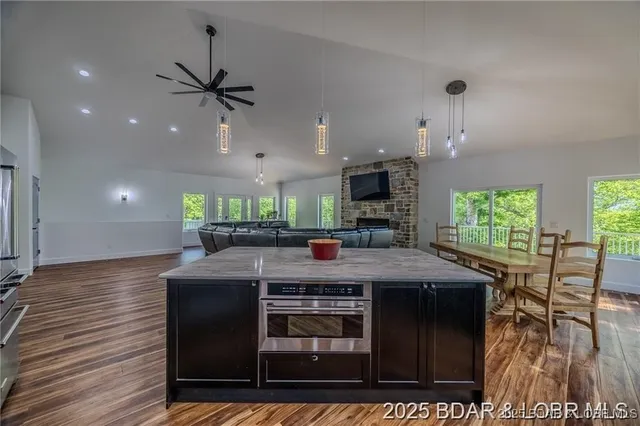 $890,000 | 327 Big Cedar Drive, Camdenton, MO 65020