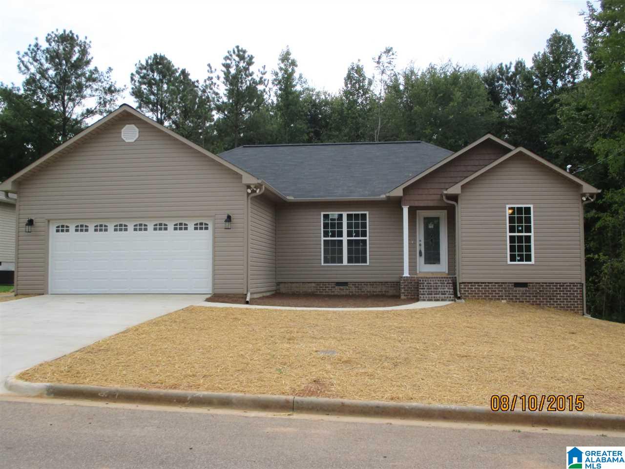 1009 Southeast Groves Pass Weaver, AL 36277 - Photo 2 of 21