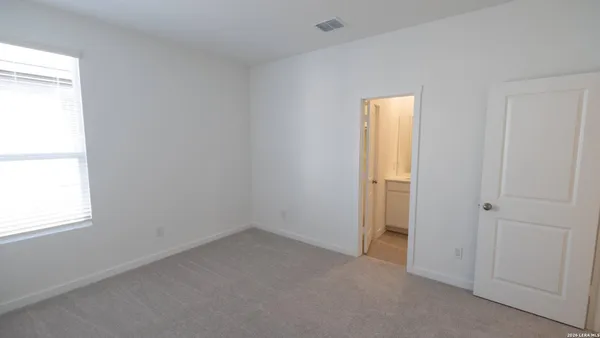 $2,150 | 9415 Dassler Springs, Converse, TX 78109