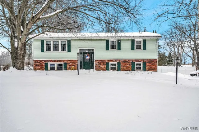 $375,000 | 521 Stolle Road, Elma, NY 14059