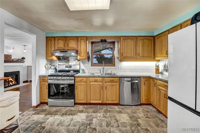 $375,000 | 521 Stolle Road, Elma, NY 14059