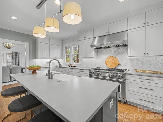 $1,895,000 | 215 Circle Avenue, Charlotte, NC 28207