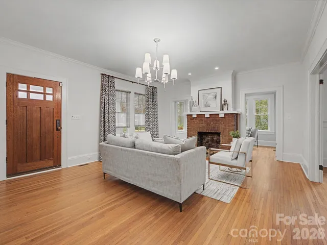 $1,895,000 | 215 Circle Avenue, Charlotte, NC 28207