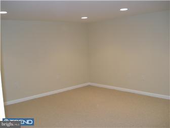 105 Kent Road Springfield, PA 19064 - Photo 7 of 11