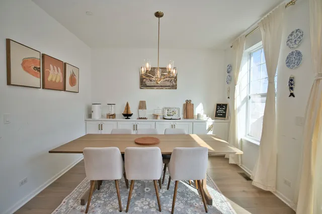 $499,900 | 30w024 Brayman Court, Aurora, IL 60502