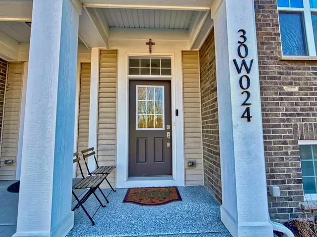 $499,900 | 30w024 Brayman Court, Aurora, IL 60502