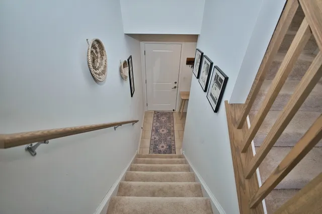 $499,900 | 30w024 Brayman Court, Aurora, IL 60502