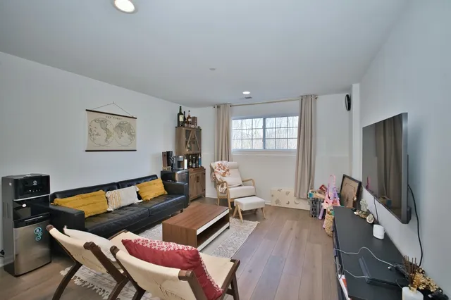 $499,900 | 30w024 Brayman Court, Aurora, IL 60502