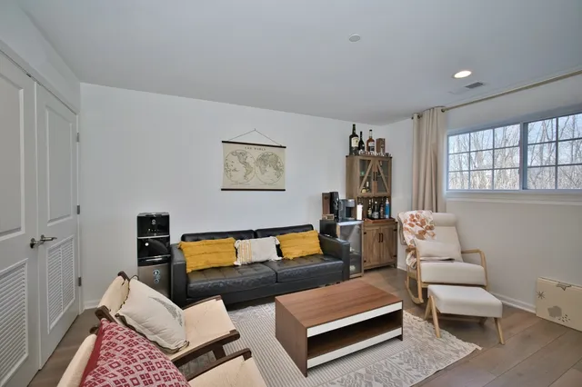 $499,900 | 30w024 Brayman Court, Aurora, IL 60502