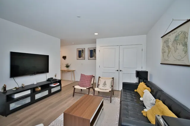 $499,900 | 30w024 Brayman Court, Aurora, IL 60502