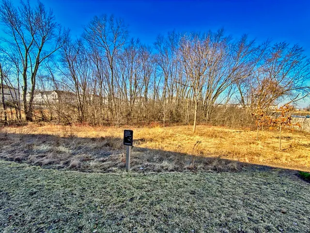 $499,900 | 30w024 Brayman Court, Aurora, IL 60502