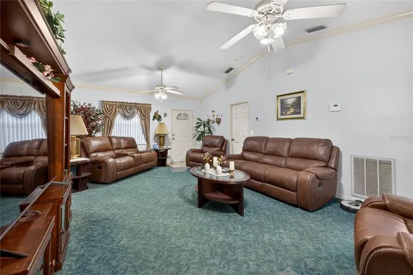 $228,700 | 215 Dairy Road, Auburndale, FL 33823