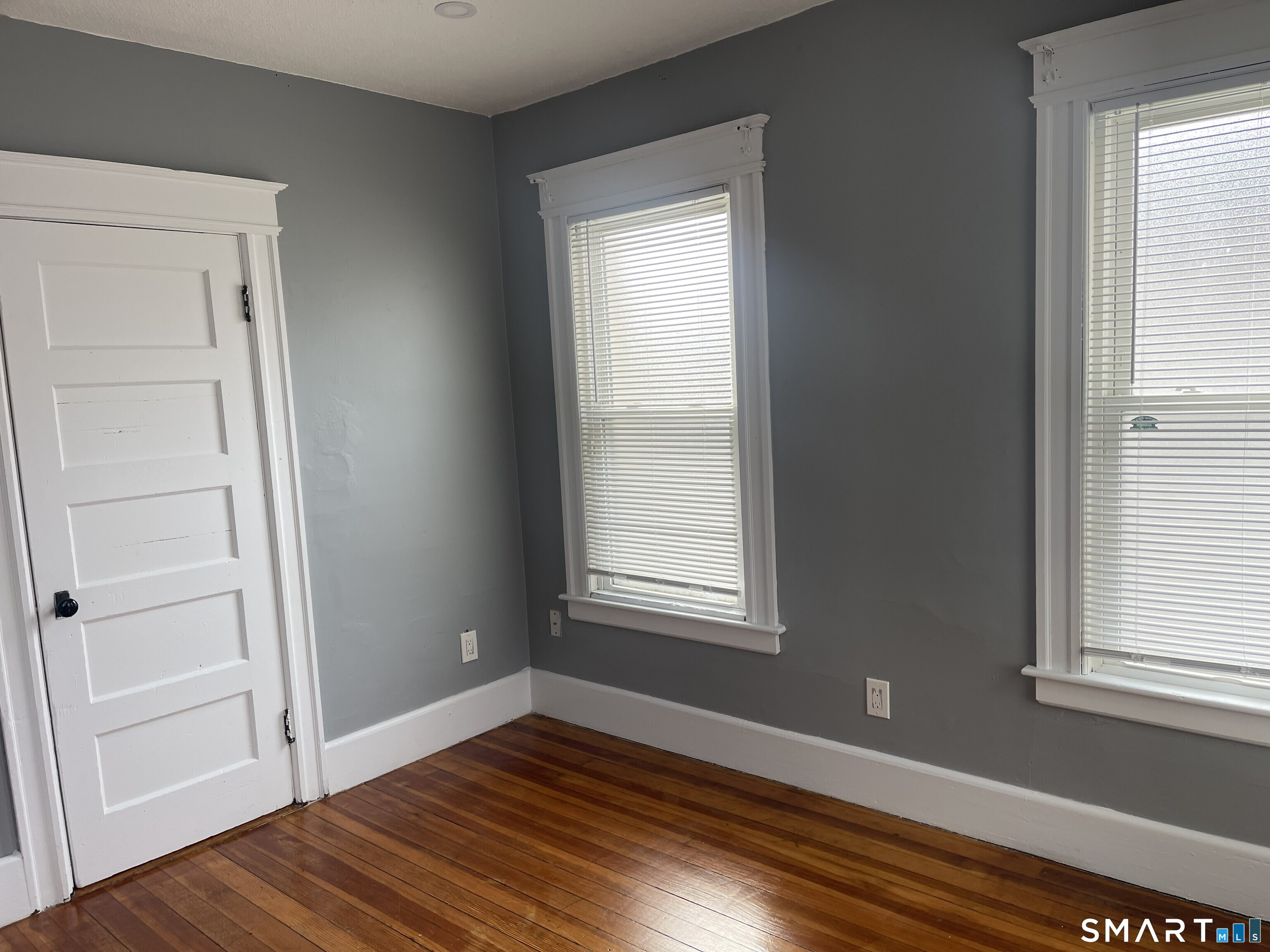 692 Enfield Street Enfield, CT 06082 - Photo 12 of 17