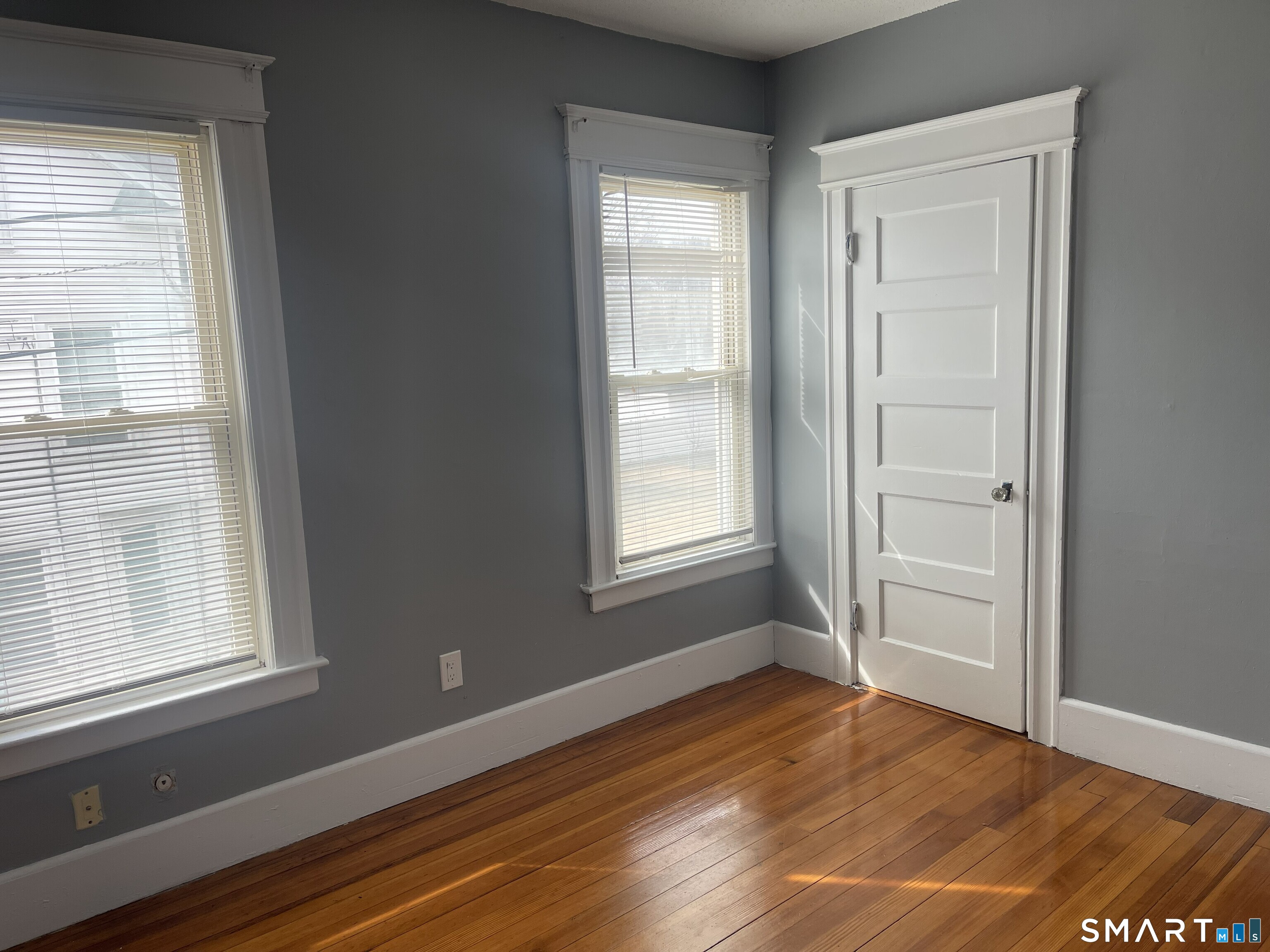 692 Enfield Street Enfield, CT 06082 - Photo 14 of 17