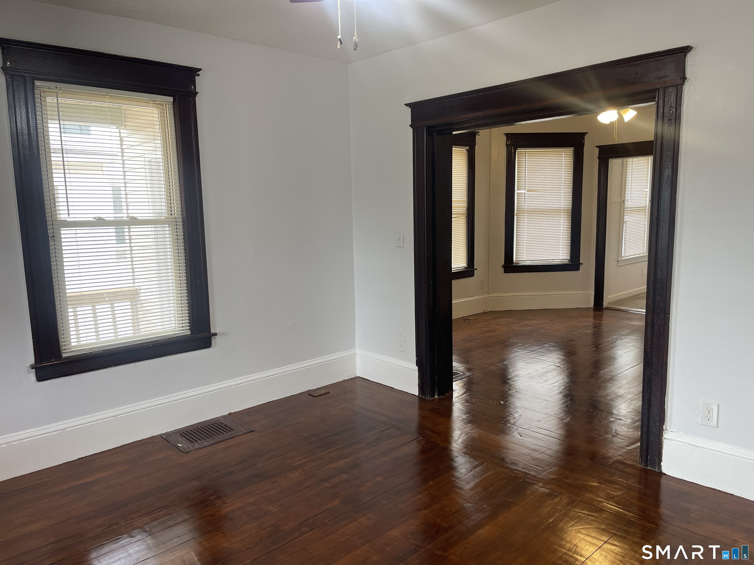 692 Enfield Street Enfield, CT 06082 - Photo 10 of 17