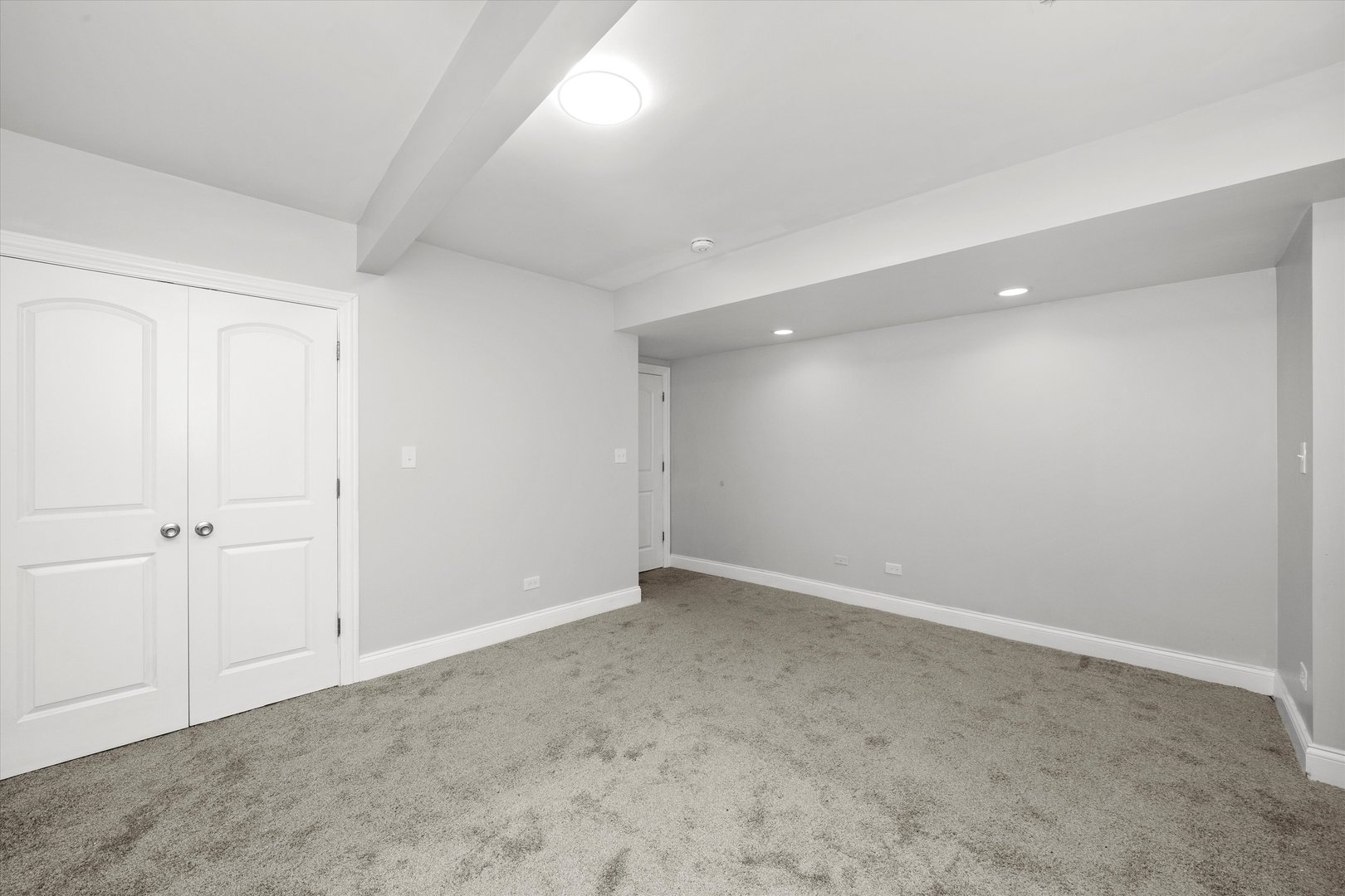 1363 East 64th Street, Unit 1 Chicago, IL 60637 - Photo 31 of 39