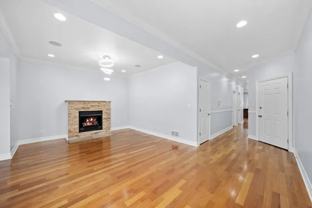 $305,000 | 1363 East 64th Street, Unit 1, Chicago, IL 60637