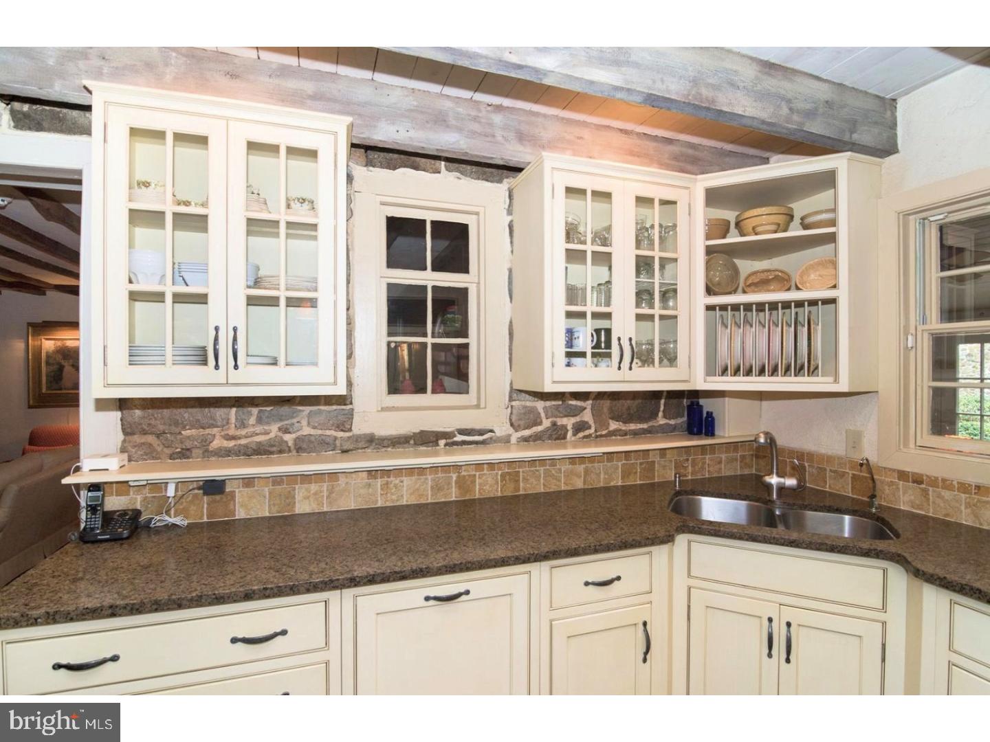 183 Bollinger Road Elverson, PA 19520 - Photo 10 of 24 Kitchen