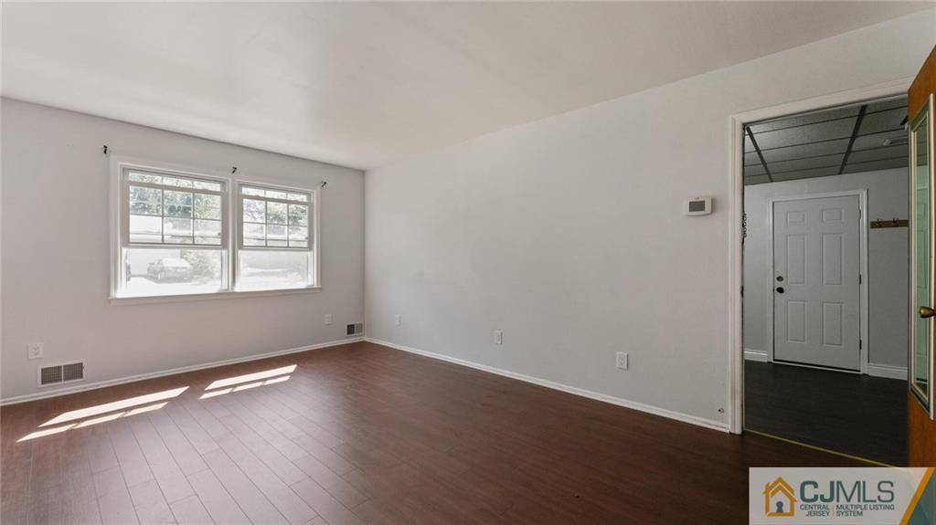 10 Oak Tree Road Monmouth Junction, NJ 08852 - Photo 13 of 26 Gallery Image 13