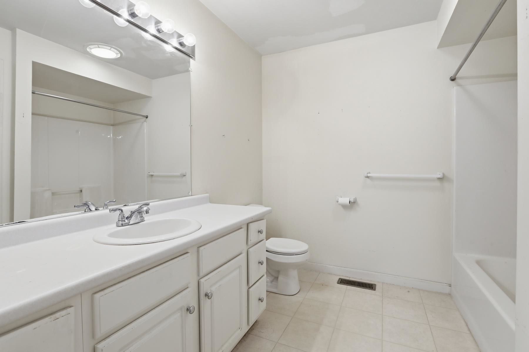 34 Pleasant Street Windham, NH 03087 - Photo 20 of 30