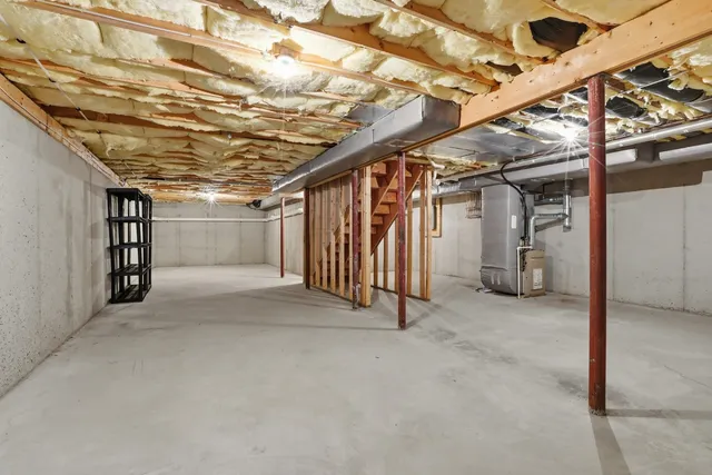 $399,900 | 34 Pleasant Street, Windham, NH 03087