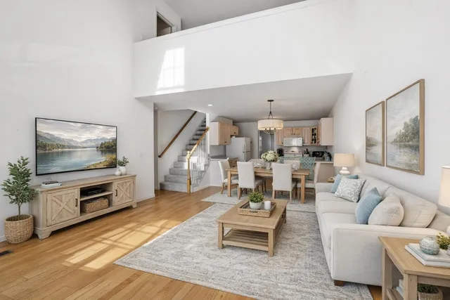 $399,900 | 34 Pleasant Street, Windham, NH 03087