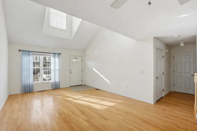 $399,900 | 34 Pleasant Street, Windham, NH 03087