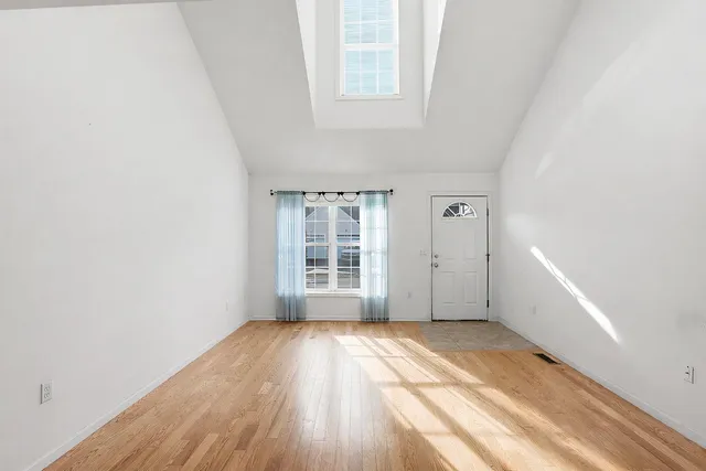 $399,900 | 34 Pleasant Street, Windham, NH 03087