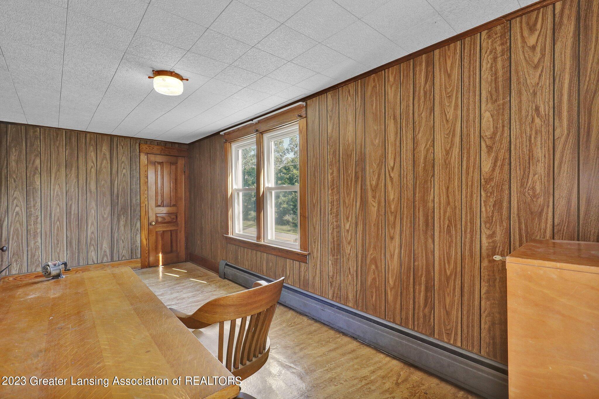 1065 East Stoll Road Lansing, MI 48906 - Photo 19 of 36 3-web-or-mls-Open Ended Media-2
