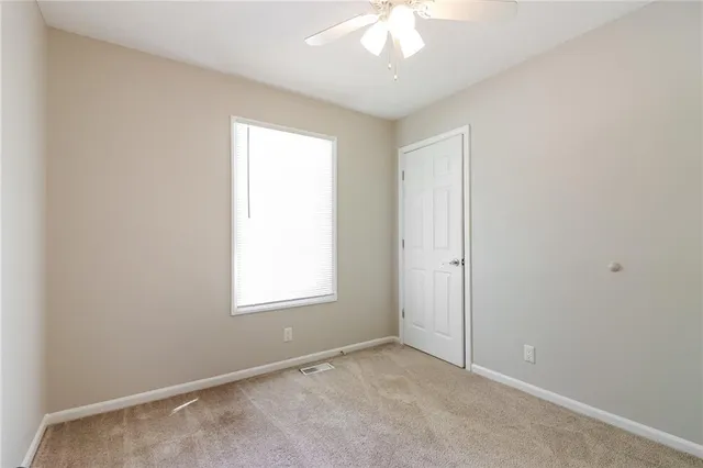 $1,900 | 522 Valle Drive, Belton, MO 64012