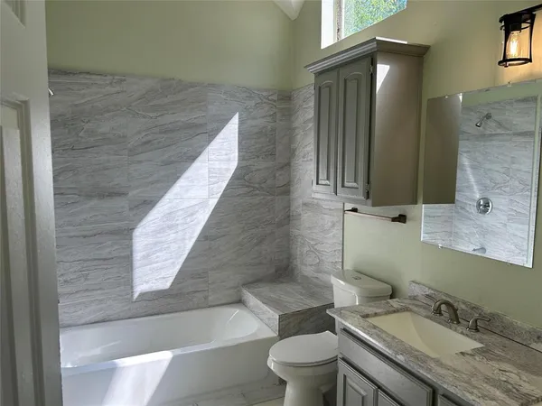 $1,675 | 1505 Park Place, Sherman, TX 75092