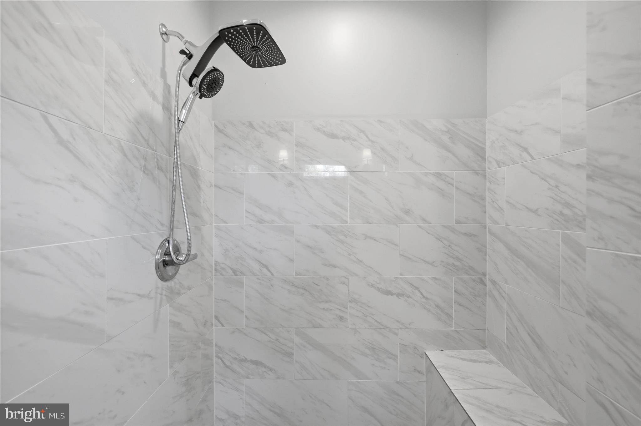 405 Edwards Ferry Road Northeast Leesburg, VA 20176 - Photo 43 of 95 Primary Bathroom