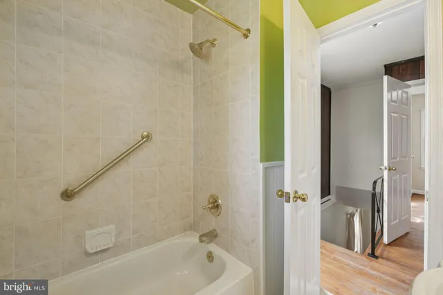 a bathroom with a bathtub