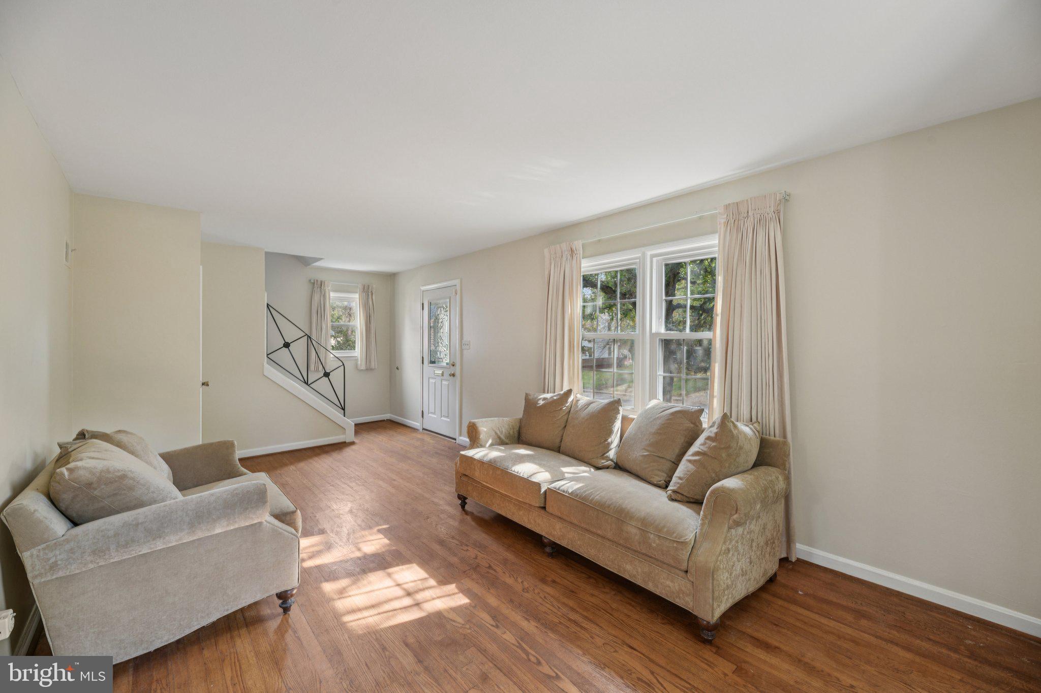 6716 Conley Road Takoma Park, MD 20912 - Photo 3 of 41