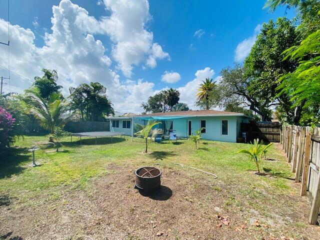 1256 Northwest 4th Street Boca Raton, FL 33486 - Photo 18 of 23 Huge backyard